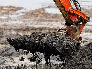 100-Tonne Fatberg Removed from Feltham Sewer: Equivalent to Eight Double-Decker Buses, Took Over a Month to Clear