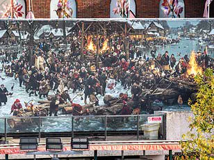 Exclusive Survey Reveals Seismic Shift in Christmas Traditions: Four in Ten Brits Opt for 'Picky Bits' Over Full-Course Meals, Reshaping the Hospitality Industry