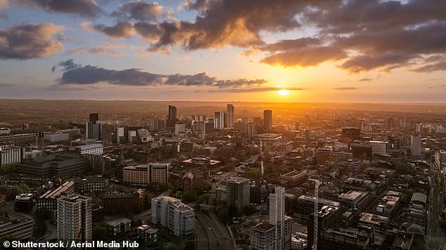 Stark Environmental and Social Divide in Northern England: Disadvantaged Communities Face 33% Higher NO2 Exposure