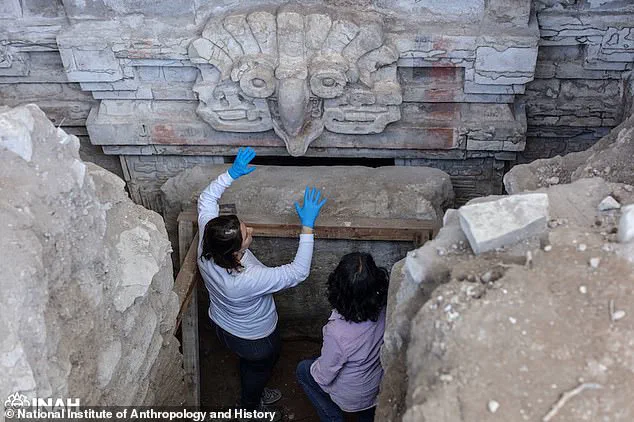 Breaking: 1,400-Year-Old Zapotec Tomb Unveiled in Mexico, Highlighting Urgent Need for Heritage Preservation
