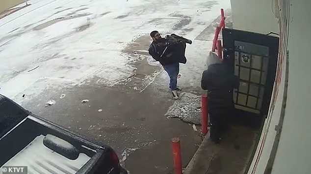 Miraculous Rescue in Fort Worth: Community Intervention Saves Homeless Woman from Freezing to Death