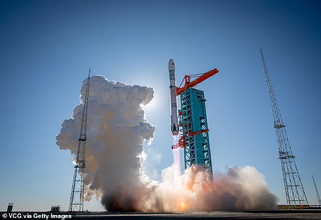Britain Prepares Emergency Alert for Uncontrolled Re-Entry of Chinese Rocket Zhuque-3