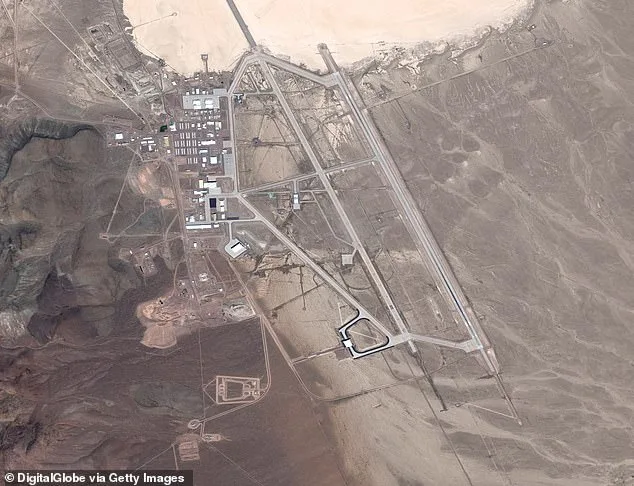 Barack Obama Confirms Existence of Aliens, Denies Area 51 Cover-Up