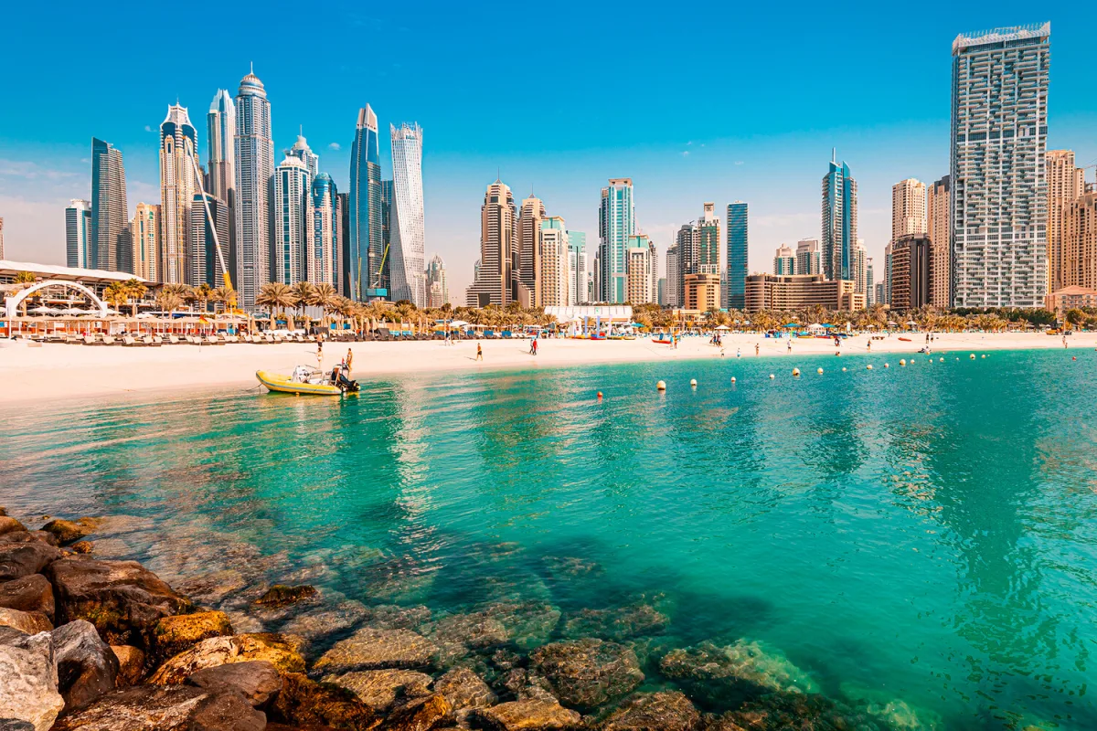 Explosions Rock Abu Dhabi and Dubai as Iranian Missile Strikes Palm Jumeirah on March 1