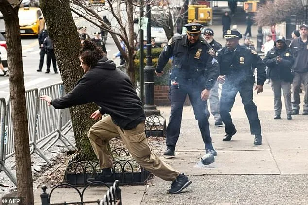 Explosive Devices Thrown Near NYC Mayor's Residence During Far-Right Protest; Six Arrested