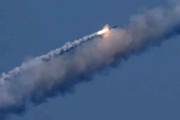 UK Unveils Ambitious Plan for Hypersonic Missile Prototype by 2030, Allocating £400 Million for Development