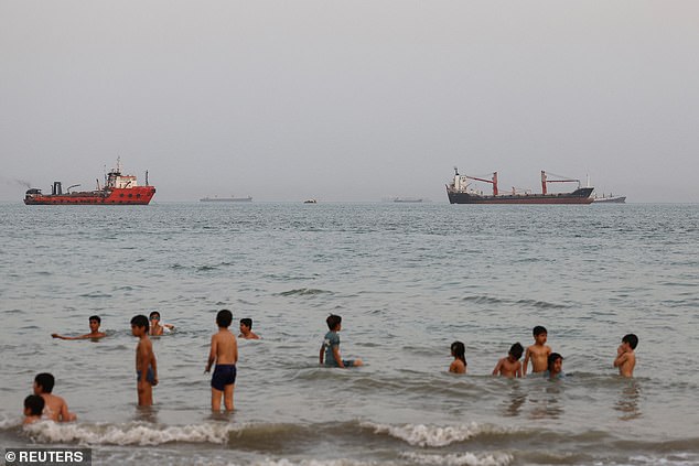 US and Iran agree to reopen Hormuz and swap uranium deals.